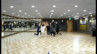 ATEEZ  quotTurbulencequot Dance Practice Magic Dance [upl. by Danais]