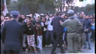 Maroc  dérapages de hooligans lors de Raja CasablancaFAR Rabat [upl. by Halullat]