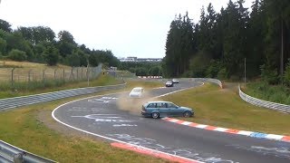 Highlights Touristenfahrten Nordschleife 28614 Almost Crash Lucky Driver Nice Cars Action [upl. by Oinolopa109]