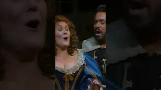 Luciano Pavarotti and Dame Joan Sutherland singing a scene from Lucia di Lammermoor [upl. by Oicneserc]