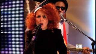 Paloma Faith  Smoke and Mirrors Superb acoustic performance on Jamie and Annas Big Weekend [upl. by Elkraps946]