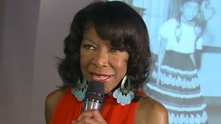 Singer Natalie Cole releases her first Spanish language a [upl. by Antipas29]