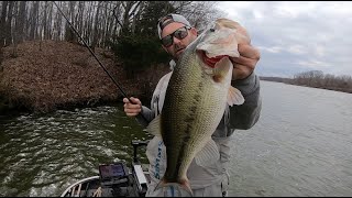 February Bass Fishing In Illinois [upl. by Elva]