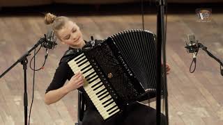 Играет Мария Дмитриева аккордеон  Баян и баянисты 2016  Maria Dmitrieva accordion Bayan Festival [upl. by Idelson]