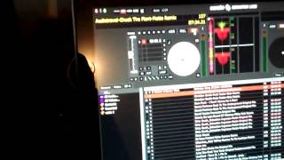 Pioneer CDJ900 in HID mode with Serato Scratch Live [upl. by Kayley]