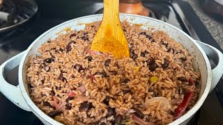 Recetas Dominicanas Cómo Hacer Moro de Habichuela Negra al Estilo Dominicano😋 [upl. by Anniala]