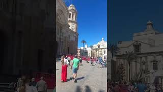 Explorando la Grandeza Sagrada La Catedral de Cádiz en Andalucía [upl. by Bolan]