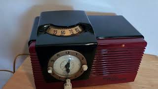 Philco bakelite clock radio [upl. by Gundry]