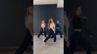 LA DI DA  EVERGLOW ladida everglow pf dance dancecover [upl. by Anedal]