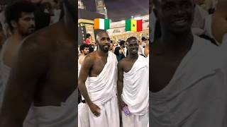 🚨 Seko FOFANA 🇨🇮 Sadio MANÉ 🇸🇳 et leurs coéquipiers à la Mecque🙏 [upl. by Nek260]