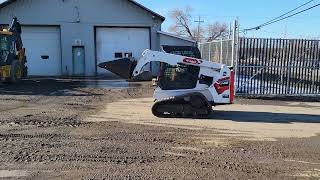 Bobcat T450 [upl. by Bowden]