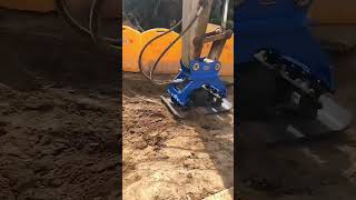 Excavator Mounted Hydraulic Vibrator Compactor for Soil [upl. by Aisatal]