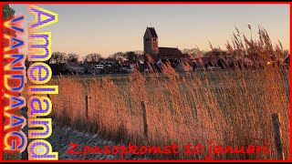 Zonsopkomst 10 januari  De zon komt op boven Ameland  Gezien vanuit Hollum [upl. by Tristram]