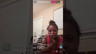 Lovely Peaches fights herself on a Live Video 101718 [upl. by Raven]