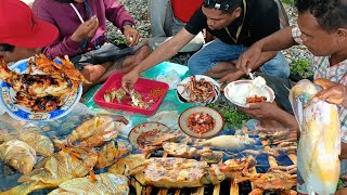 yummy Seafood kelas mewah  bakar cumicumi Octopus ikan abalon kepiting di Pondok Daeng Lala [upl. by Orag]