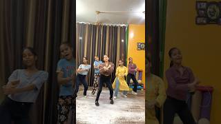 Matak Matak 🥵 🔥 trendingshorts dance haryanvidance aishnamakhija [upl. by Esinej]