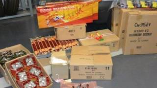 50 kilo illegaal vuurwerk inbeslaggenomen in woning in Dordrecht [upl. by Theda]