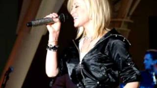 Kellie Pickler performing quot9 To 5quot live in Las Vegas on 4409 [upl. by Nosnej338]