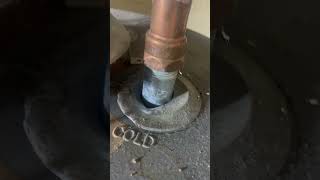 GAS WATER HEATER SPILLING CO Simple check you can look for plumbing carbonmonoxide diy [upl. by Yasnyl540]