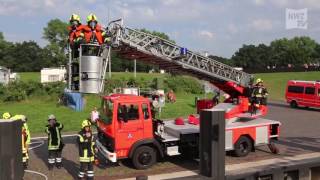 Feuerwehrübung am Dangaster Hafen [upl. by Tarryn]