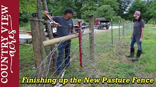 Finishing up the new Pasture Fence The last fence pull shortest stretch yet Hanging Farm Gates [upl. by Dyanna]