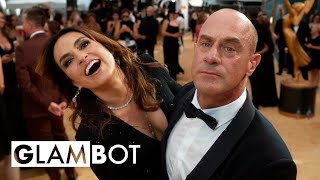 Mariska Hargitay amp Christopher Meloni GLAMBOT BTS at 2022 Emmys  E Insider [upl. by Gabriela]