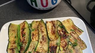 Courgettes grillées à la poêle rapide pour accompagner vos viandes recette [upl. by Nytnerb]