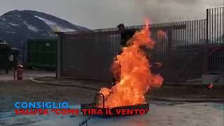 Corso antincendio prova pratica di spegnimento [upl. by Neddie]