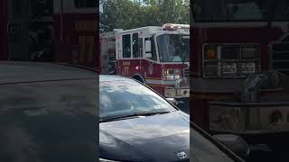 Bethpage fire department Engine 77 arriving on scene of a odor of gas [upl. by Nayhr]