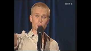 Edward Schultheiss gjør standup [upl. by Euqinomahs]