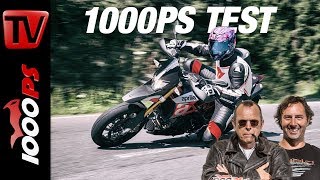 Aprilia Dorsoduro 900 2017  Test auf der Landstraße [upl. by Nynahs]