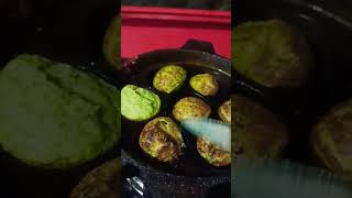 Pesara punugulu guntaponganalu pesarapunugulu foodie telugufoodie healthyfoodtelugumems [upl. by Ayama]