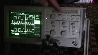 Oscilloscope TEKTRONIX TDS 340 A démonstration [upl. by Ashleigh]