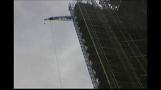 TIMES SQUARE SCAFFOLD COLLAPSE Paralyzes Heart of NYC  Conde Nast Building 08141998 Archive [upl. by Arza]