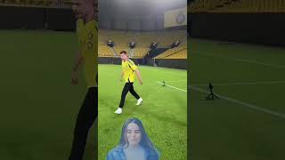 Ronaldo ajari MrBeast Siuuuu challenge soccer football shorts [upl. by Eelyma]