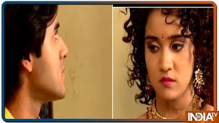 Naina and Sameer fight over her curled hair in Yeh Un Dino Ki Baat Hai [upl. by Alessig]