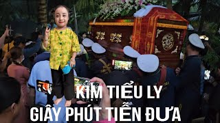 Nghẹn ngào đưa tiễn em Kim Tiểu Ly bằng nước mắt hai bên đường [upl. by Ttennaej196]