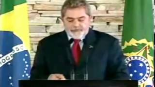 Lula pede desculpas pelo mensalão  12  08  2005 [upl. by Enerual]