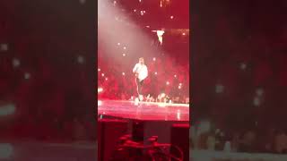 Guaynaaa cantando rebota en vivo en el concierto de bad bunny [upl. by Lanor303]