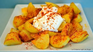 Patatas Bravas en 10 minutos con Alioli Casero Exprés Receta Fácil y Rápida [upl. by Masao]