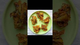 Aloo k pakorypakoryalu ki recipe potatorecipe aloorecipe  pakory [upl. by Rori]