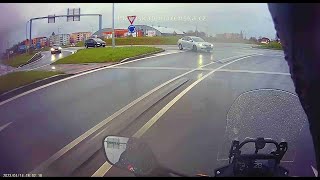 Vybrždění vytlačení děda ve felicii v protisměru a salto přes auto  Mix 288 [upl. by Nicodemus786]