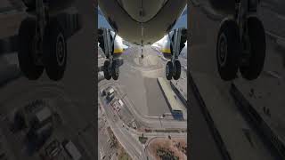 Breathtaking Landing in San Francisco International Airport [upl. by Atinrahc]