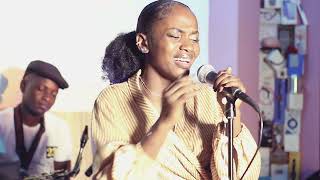 Edmázia Mayembe  Amor Yame   cover Andreia Palanga [upl. by Litha]