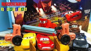 Carros de Carrera para niños  Pista de Coches CARS 3 TRACTOR TIPPIN TRACK SET [upl. by Enyawd]