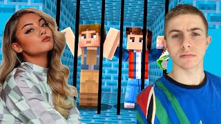 JE MÉVADE DE LA PRISON A WEJDENE ET MICHOU SUR MINECRAFT [upl. by Hagar442]