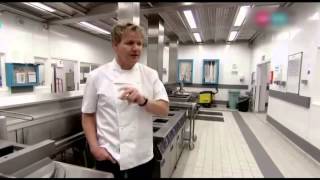 Gordon Ramsay Chef Dietro Le Sbarre  Stagione 1  Episodio 1 Parte 3 ITA HD [upl. by Hausner]