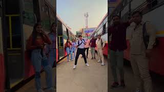 Kallo  Haryanvi shorts ytshorts danceinpublic busstanddance viraldance busstand [upl. by Ahsekal]