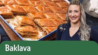 Baklava selber machen 🍯  Türkische Süßspeise mit Pistazien amp Zuckersirup  REWE Deine Küche [upl. by Elagibba]