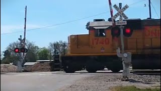 Railroad Crossing FAILS TO LOWER in Time [upl. by Ardnekahs]